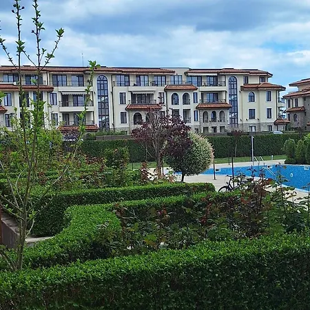 Comfort Brisas Apartment Burgas